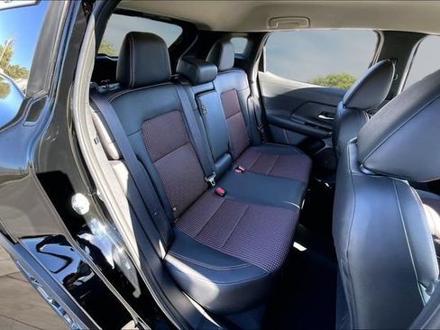 New 2027 Nissan Kicks SR FWD image 9