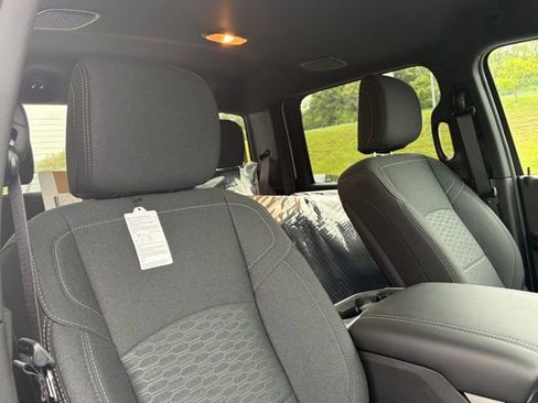 New 2026 RAM 2500 Big Horn AWD/4WD image 29