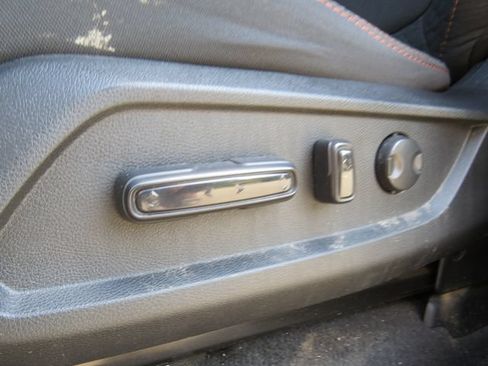 Used 2025 Honda Pilot Sport image 11