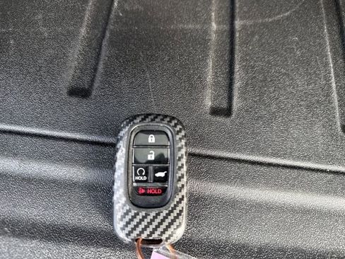 Certified 2025 Honda HR-V Sport image 44