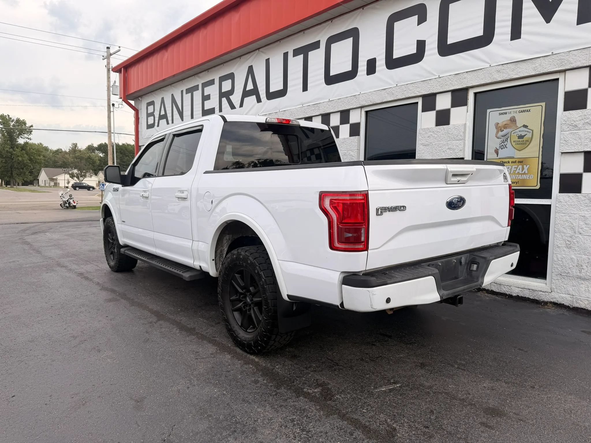 Used 2015 Ford F150 Lariat RWD image 3