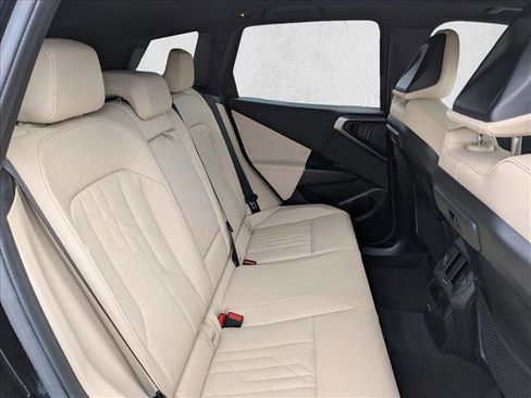 Certified 2025 BMW X3 xDrive30i w/ M Sport Package image 20