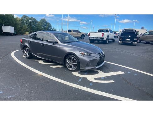 Used 2018 Lexus IS 300 AWD image 28