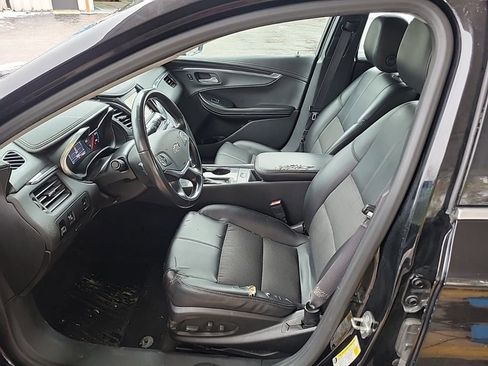 Used 2016 Chevrolet Impala LT image 3