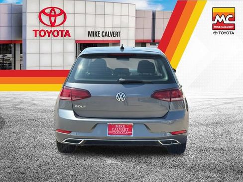Used 2021 Volkswagen Golf 4-Door FWD image 4