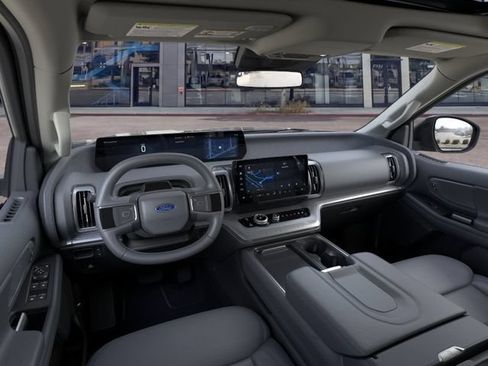 New 2026 Ford Expedition Active RWD image 9