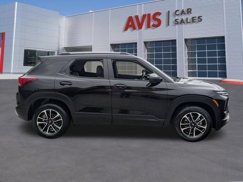Used 2025 Chevrolet TrailBlazer LT AWD/4WD image 5