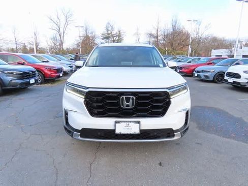 Certified 2023 Honda Pilot Touring image 6