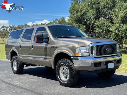Used 2002 Ford Excursion Limited AWD/4WD image 4