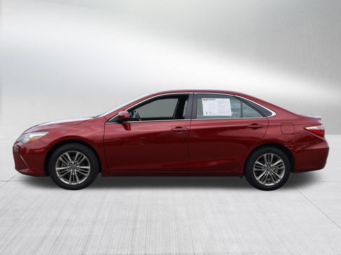 Used 2017 Toyota Camry SE FWD image 4