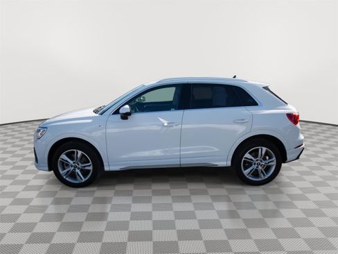 Used 2022 Audi Q3 2.0T Premium Plus w/ Premium Plus Package image 24