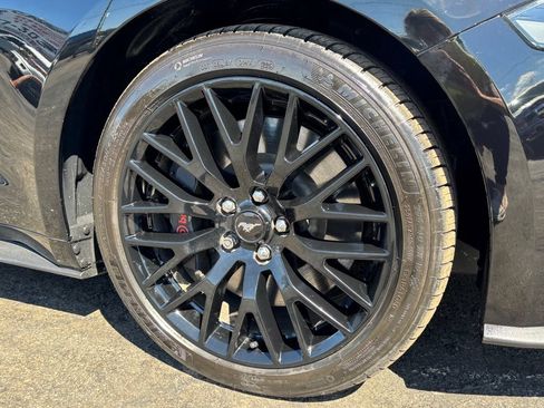 Used 2019 Ford Mustang GT Premium w/ GT Performance Package RWD image 28