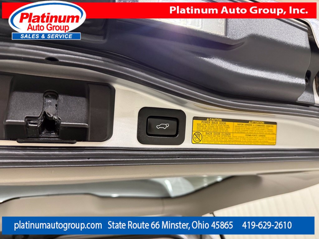 Used 2014 Lexus LX 570 4WD w/ Luxury Package image 55