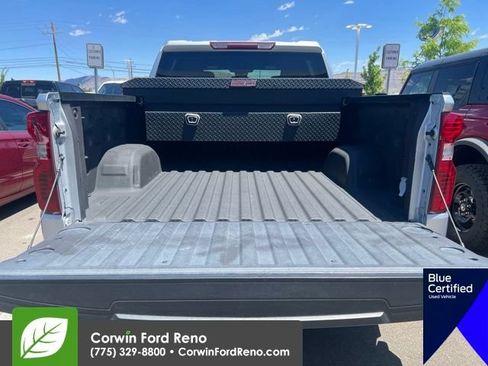 Used 2022 Chevrolet Silverado 1500 LT AWD/4WD image 9