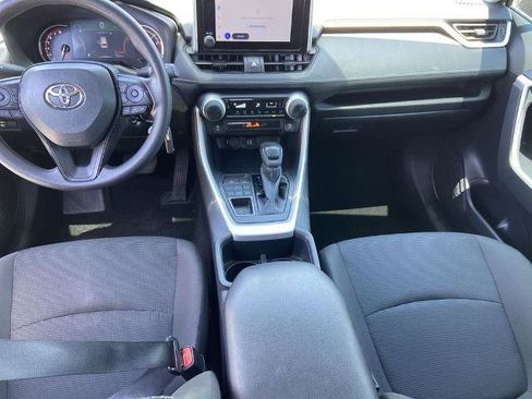 Used 2025 Toyota RAV4 LE AWD/4WD image 14