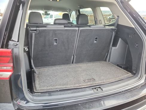 Used 2019 Volkswagen Atlas SE w/ Towing Package image 13