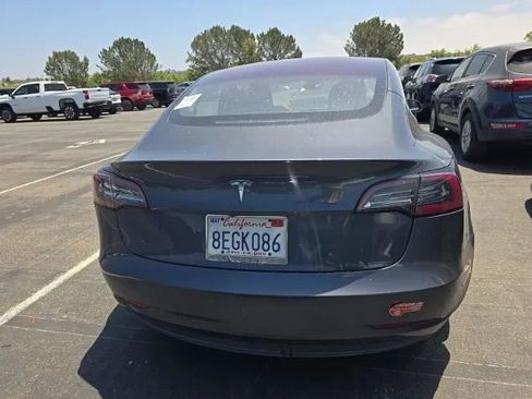 Used 2018 Tesla Model 3 Long Range RWD image 5