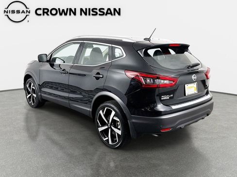 Certified 2022 Nissan Rogue Sport SL FWD image 7