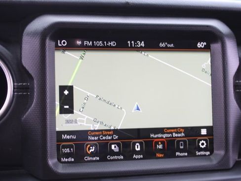 Used 2023 Jeep Wrangler Unlimited Sahara image 32