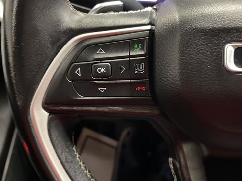 Used 2021 Jeep Grand Cherokee L Limited AWD/4WD image 6