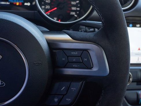 Used 2018 Ford Mustang Shelby GT350 w/ Electronics Package image 19