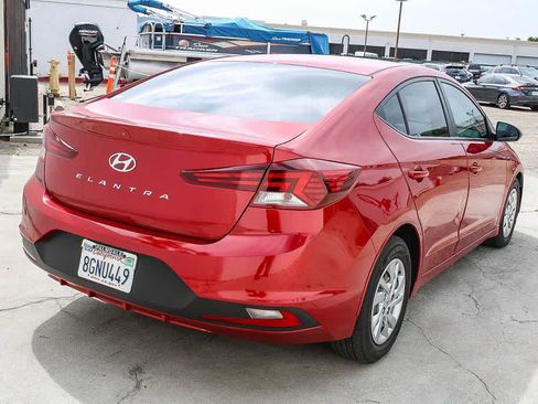 Used 2019 Hyundai Elantra SE FWD image 9