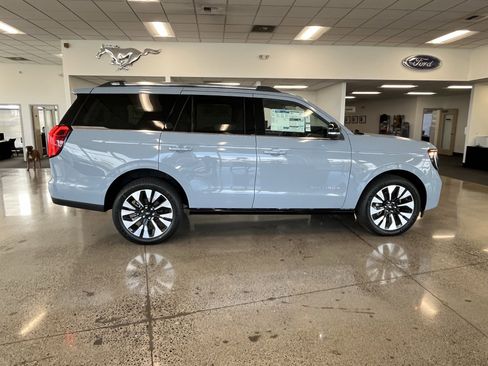 New 2025 Ford Expedition Platinum w/ Platinum Ultimate Package image 2