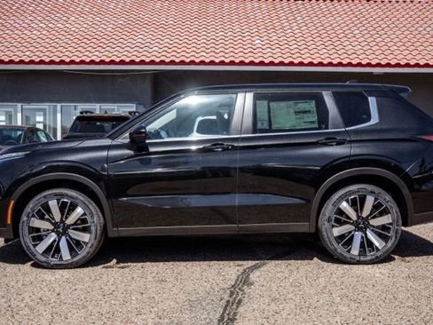 New 2026 Mitsubishi Outlander SE AWD/4WD image 8