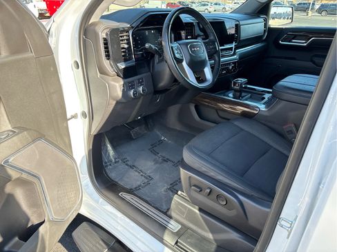 Used 2023 GMC Sierra 1500 Elevation image 13
