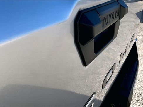 Used 2025 Toyota Tacoma SR5 RWD image 31