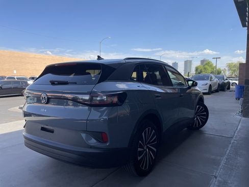 Used 2024 Volkswagen ID.4 S image 3