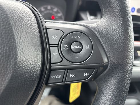 Certified 2025 Toyota Corolla LE image 22