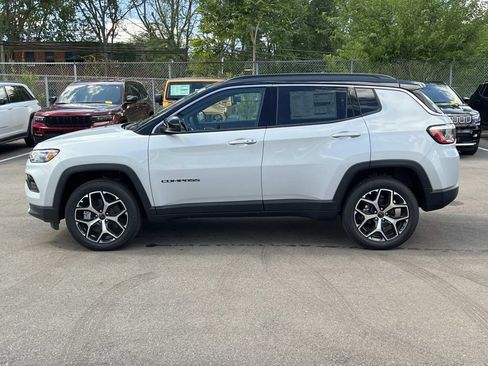 New 2026 Jeep Compass Limited AWD/4WD image 2