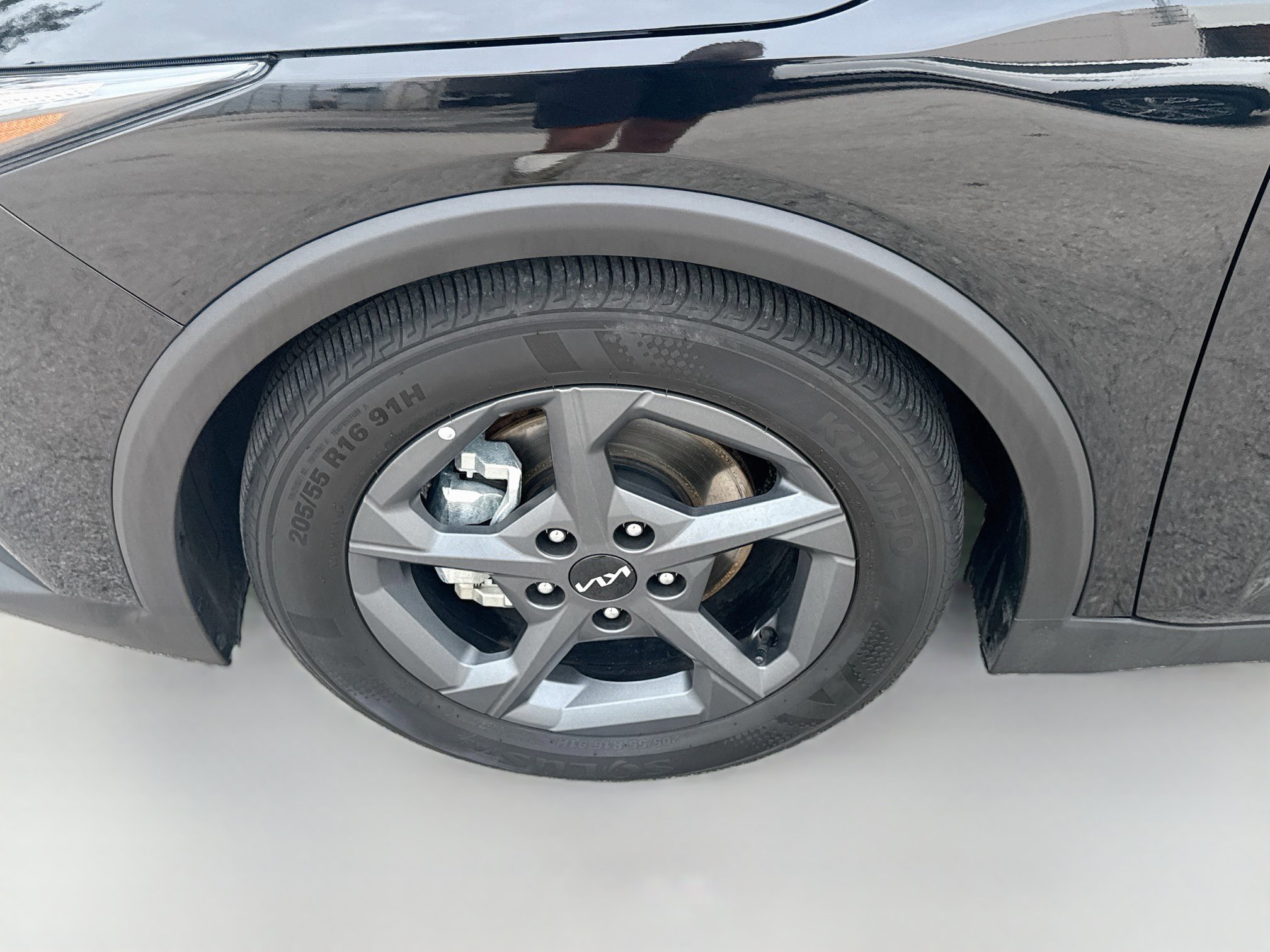 Used 2025 Kia K4 FWD image 35