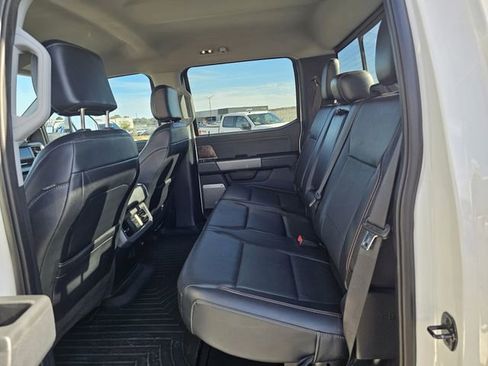 Used 2023 Ford F250 Lariat w/ Chrome Package image 17