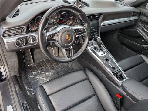 Used 2017 Porsche 911 Carrera image 4