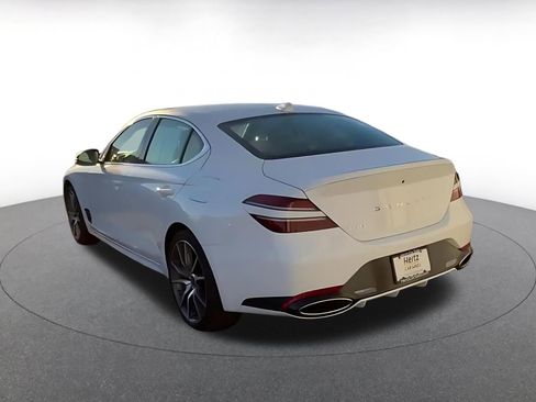 Used 2025 Genesis G70 2.5T image 11