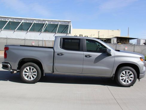 Used 2024 Chevrolet Silverado 1500 Custom RWD image 4