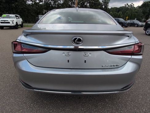 Used 2024 Lexus ES 300h w/ Premium Package FWD image 6