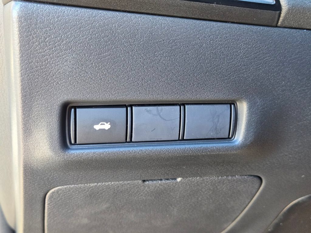 New 2027 Nissan Sentra SV w/ Floor Mat Package FWD image 35