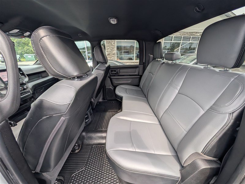 Used 2024 RAM 2500 Tradesman w/ Chrome Appearance Group AWD/4WD image 20