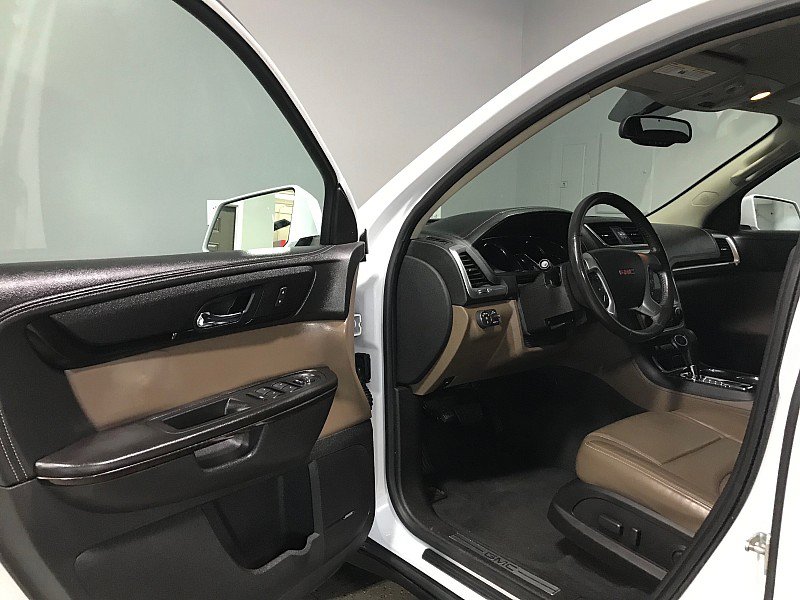 Used 2016 GMC Acadia SLT FWD image 9