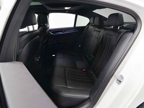 Certified 2023 BMW M550i xDrive image 10