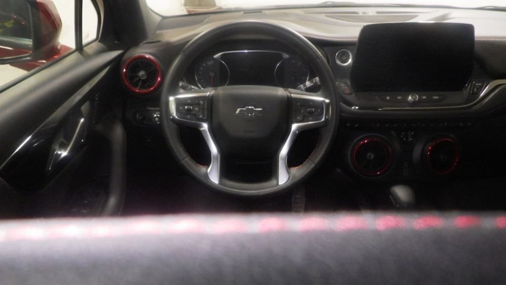 Used 2025 Chevrolet Blazer RS w/ Driver Confidence II Package AWD/4WD image 9