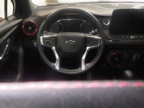 Used 2025 Chevrolet Blazer RS w/ Driver Confidence II Package AWD/4WD image 9