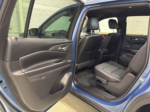 Used 2024 Chevrolet Traverse Z71 image 28