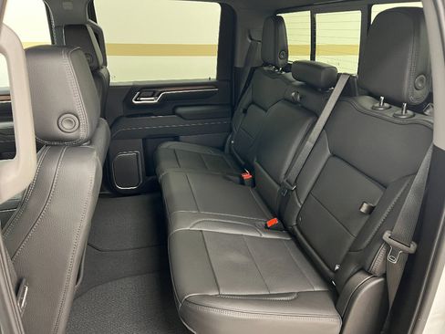 New 2026 GMC Sierra 3500 Denali w/ Denali Reserve Package AWD/4WD image 11