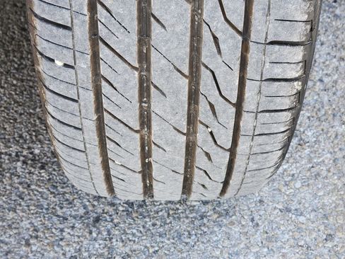 Used 2022 Dodge Challenger SXT w/ Blacktop Package image 8