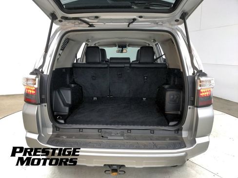 Used 2019 Toyota 4Runner TRD Off-Road Premium AWD/4WD image 34