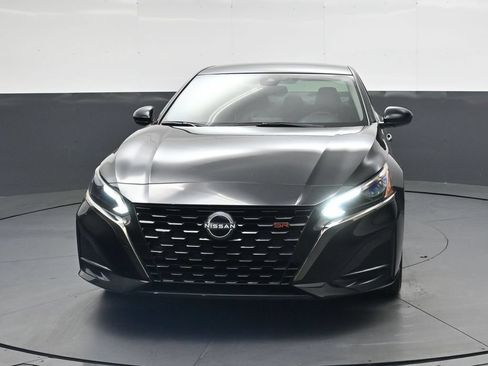 Certified 2025 Nissan Altima 2.5 SR FWD image 14